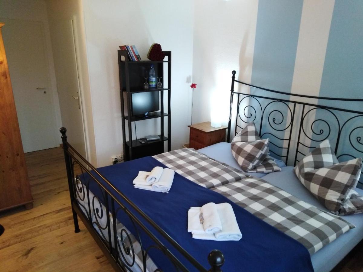 Landhaus Edelweiss Bed&Breakfast - Adults Only Нойштадт-ам-Ренштайг Экстерьер фото